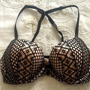 Victoria’s Secret Very Sexy Push Up 32C EUC studded racer back